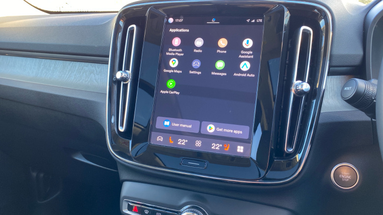 Volvo XC40 2.0 B4P Ultra Dark 5dr Auto Petrol Estate